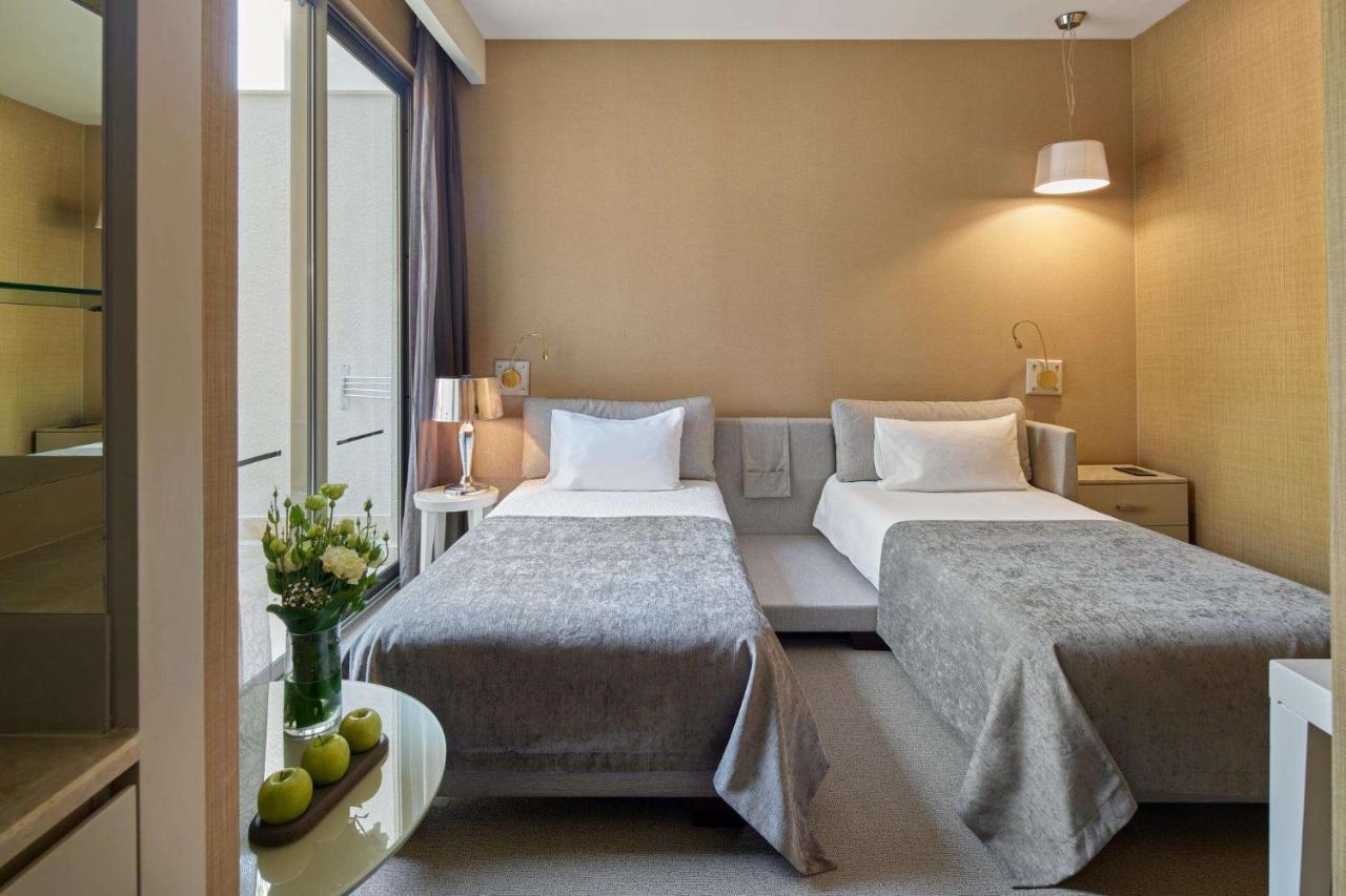 Terrace Lagoon Family Suite Quad